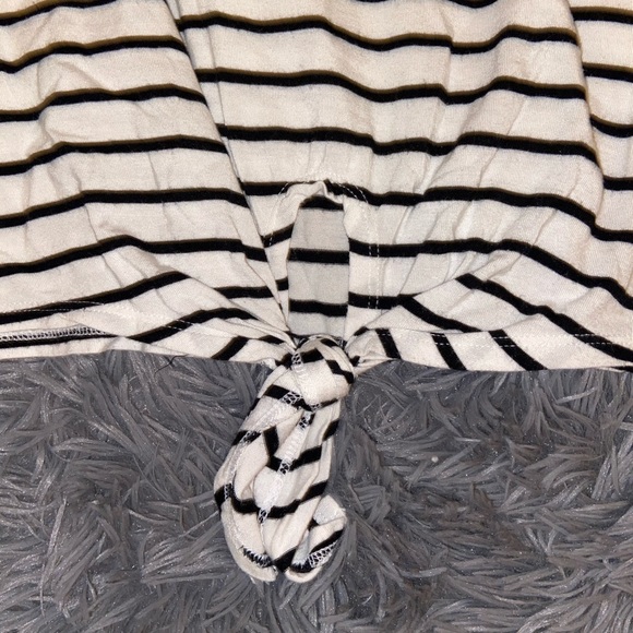Black and White Striped Tee with Knot Detail - Picture 2 of 3